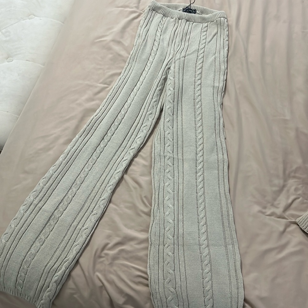 Pretty Little Thing Knit Pants